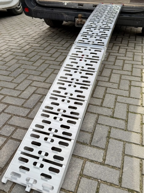 Zestaw najazdów składanych 680 kg (2 najazdy)